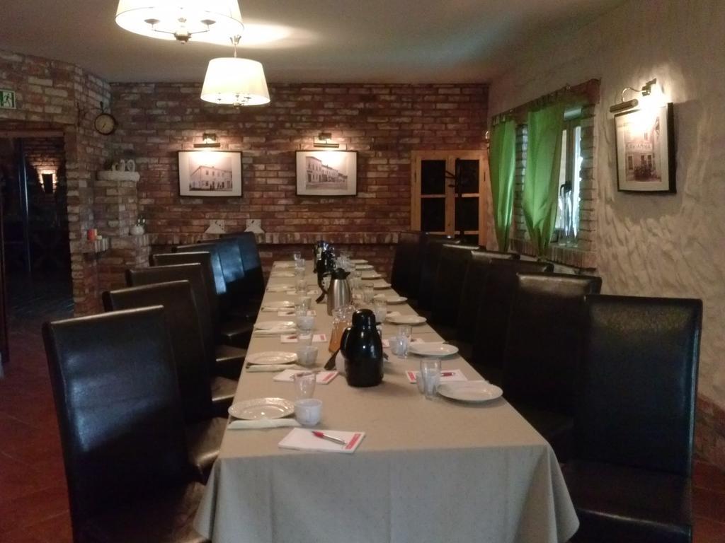 Pyszna Stajenka Hotel Bakow  Buitenkant foto