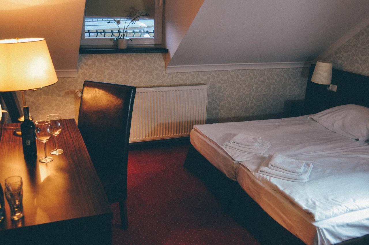 Pyszna Stajenka Hotel Bakow  Buitenkant foto