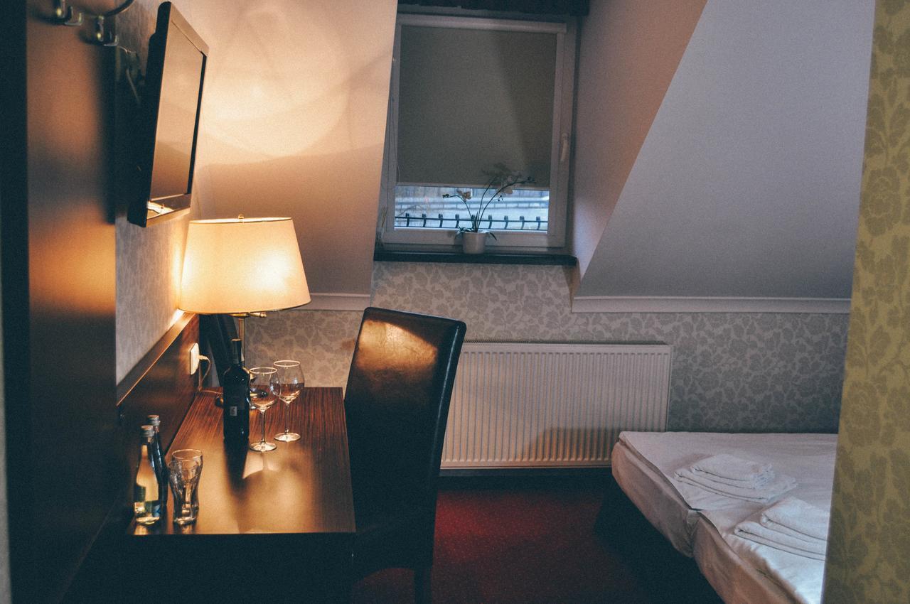 Pyszna Stajenka Hotel Bakow  Buitenkant foto