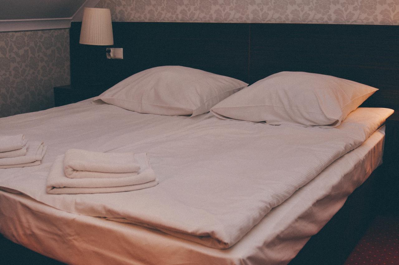 Pyszna Stajenka Hotel Bakow  Buitenkant foto